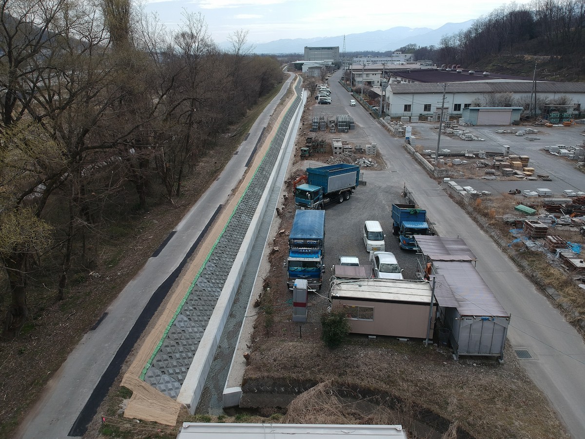 犀川堤防法尻補強他工事 株式会社相模組 犀川堤防法尻補強他工事 株式会社相模組